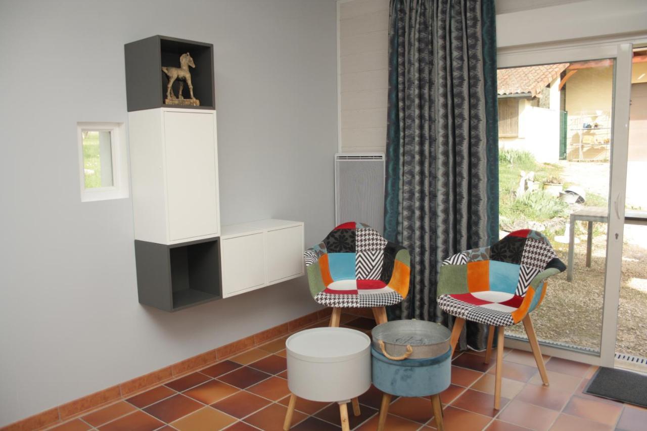 Bed and Breakfast Repos Chez Margot Fajoles Экстерьер фото